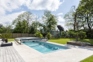 couverture de piscine bas