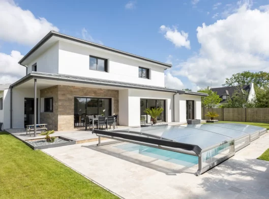 couverture de piscine bas