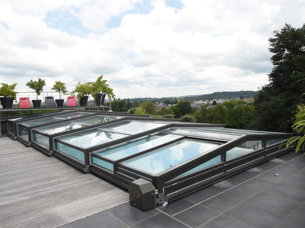 Abri de piscine bas