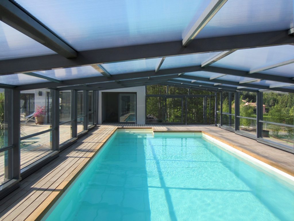 abri de piscine haut